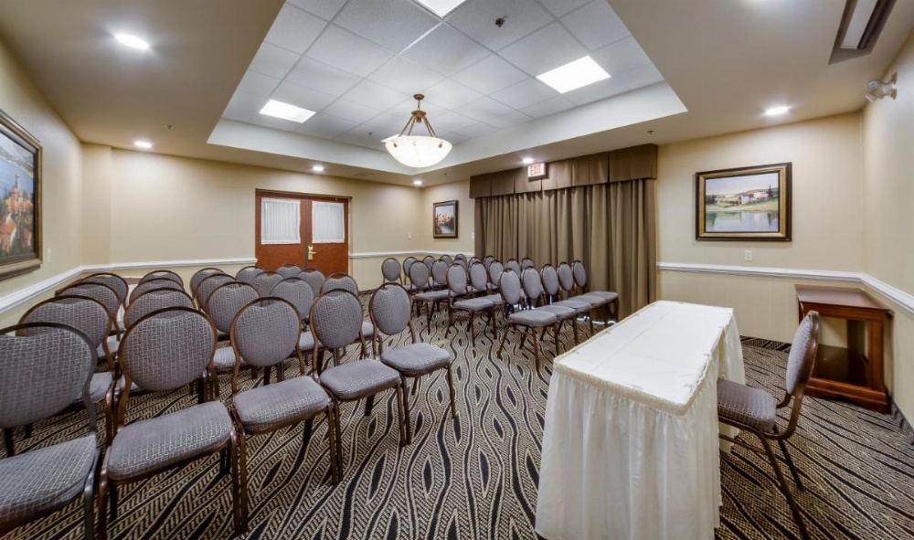 Monte Carlo Inns - Vaughan Suites Image 38